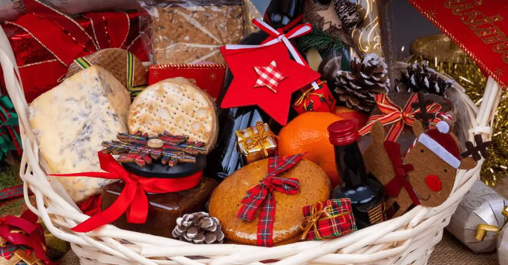 Best-Christmas-Hamper-in-Grass-Gifts
