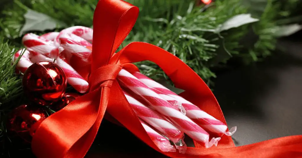 Christmas Candy Cane: Ultimate Guide - Traditions - Open for Christmas