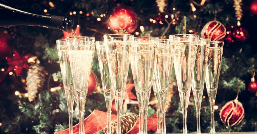 Things-do-Do-This-Christmas-Party-Champagne-Decorations