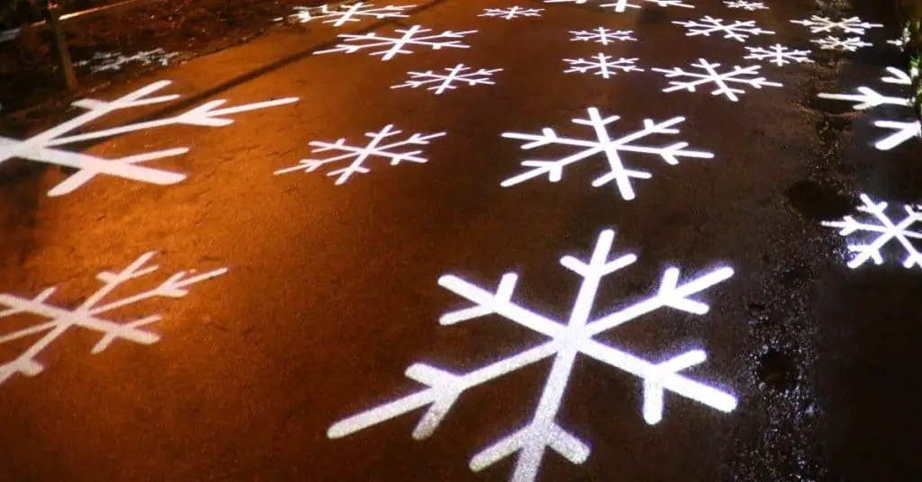 Snowflakes Projection - Christmas lights projector reviews - Open for Christmas