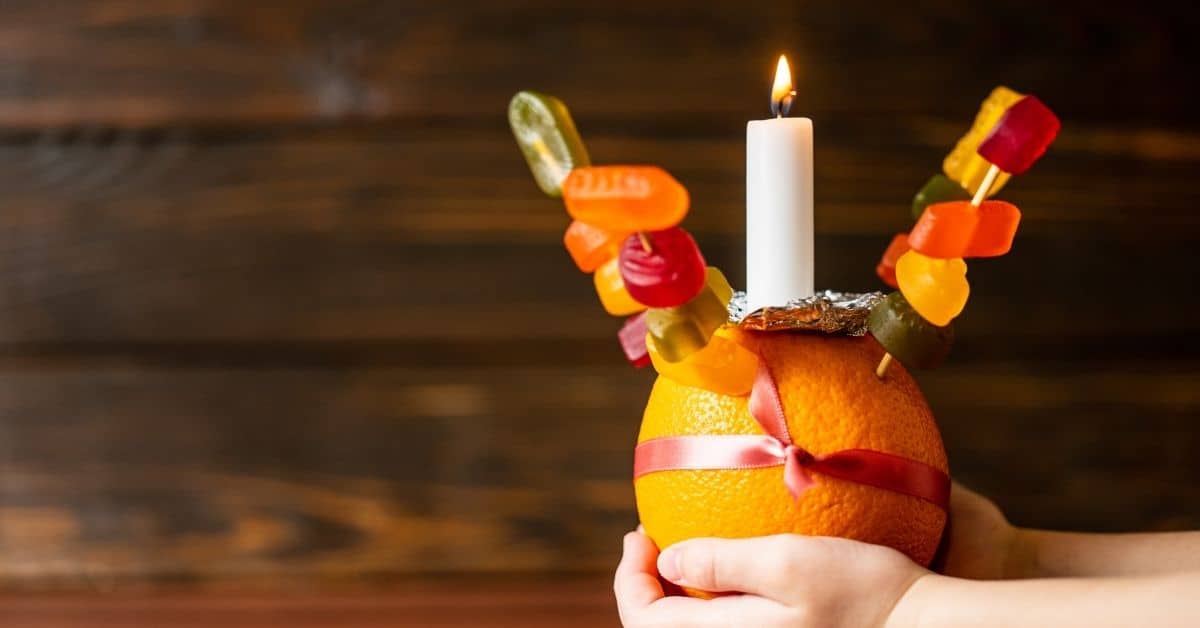 What Is A Christingle Service + The Meaning Behind Open for Christmas